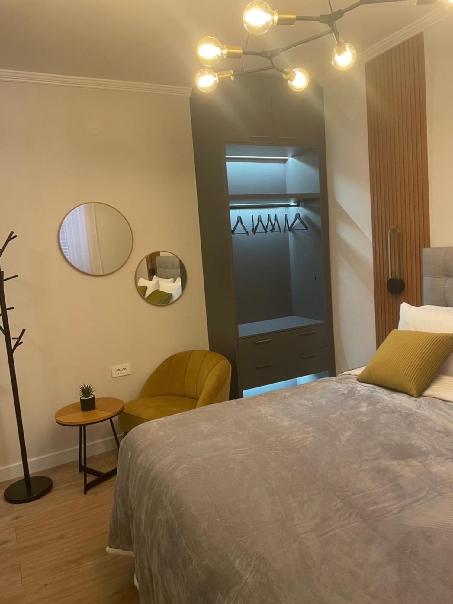 Sunrise Apartment *